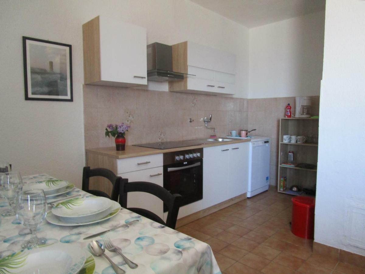 Vuk Apartman Сен Екстериор снимка