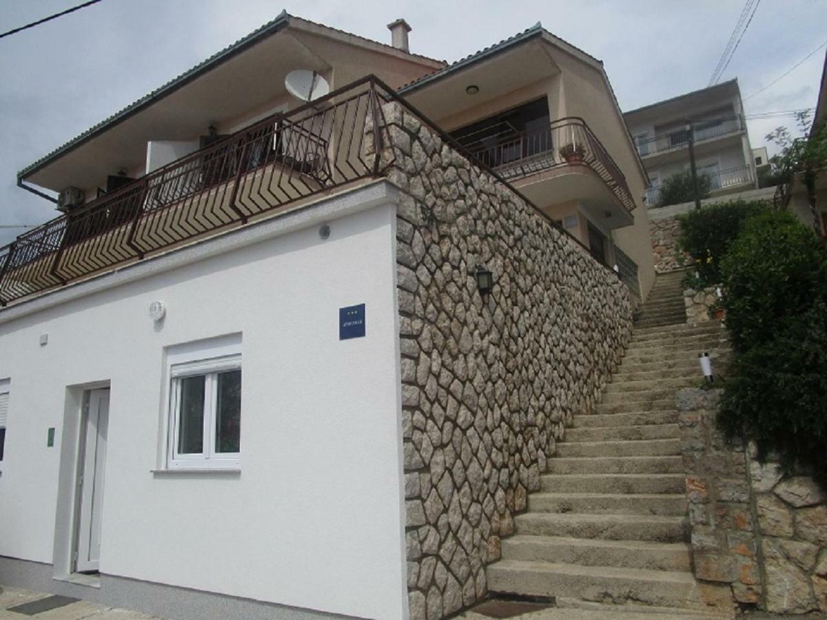 Vuk Apartman Сен Екстериор снимка