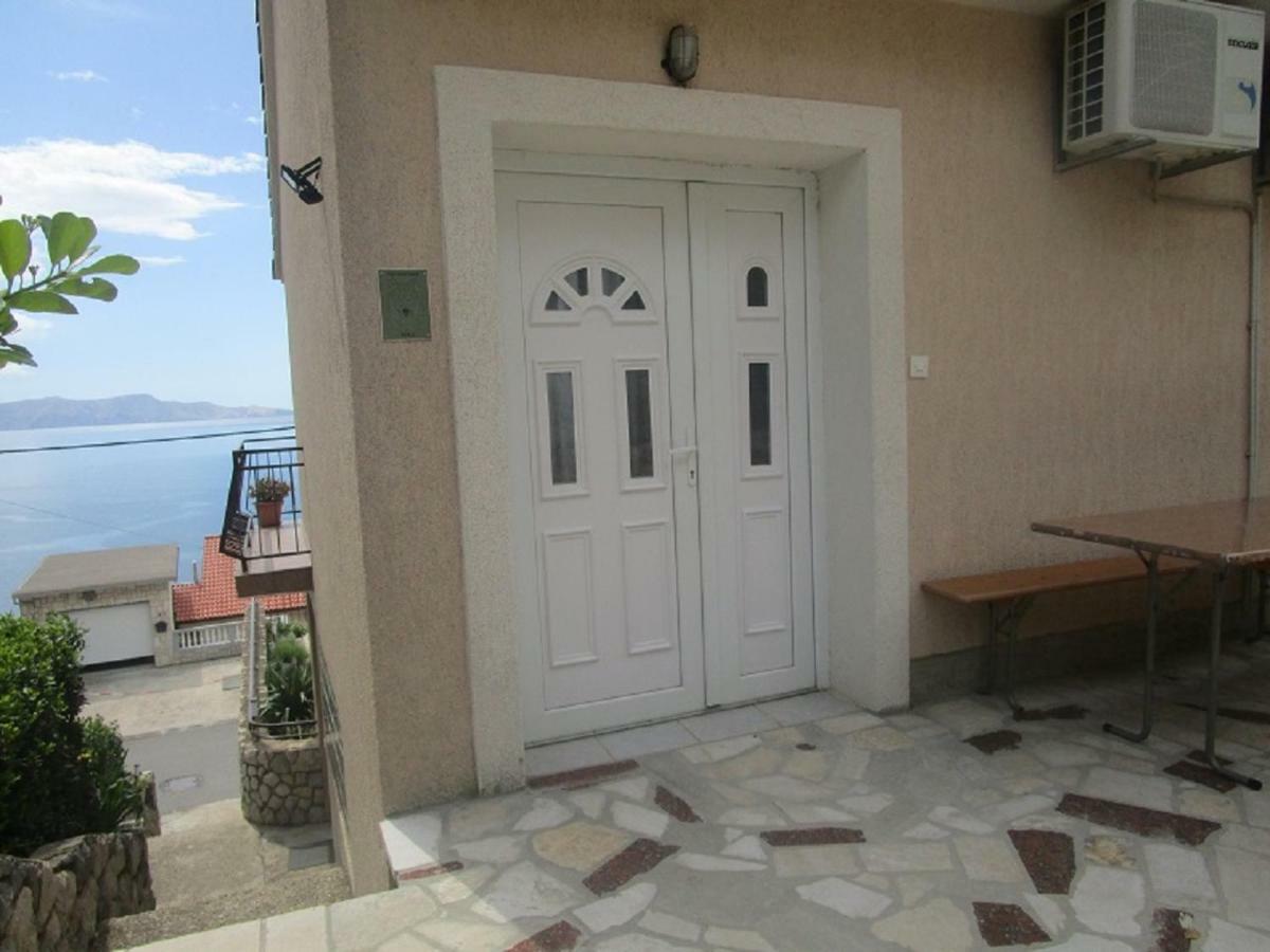 Vuk Apartman Сен Екстериор снимка