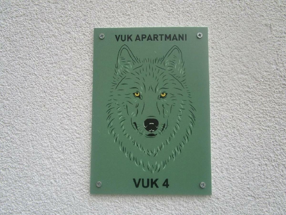 Vuk Apartman Сен Екстериор снимка